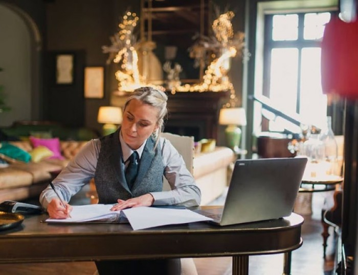 Reserveren via je eigen website: waarom het loont (en hoe je dat doet)